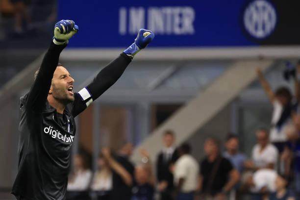 九游官网-久违了圣汉达！38岁国米老队长强势回敬质疑